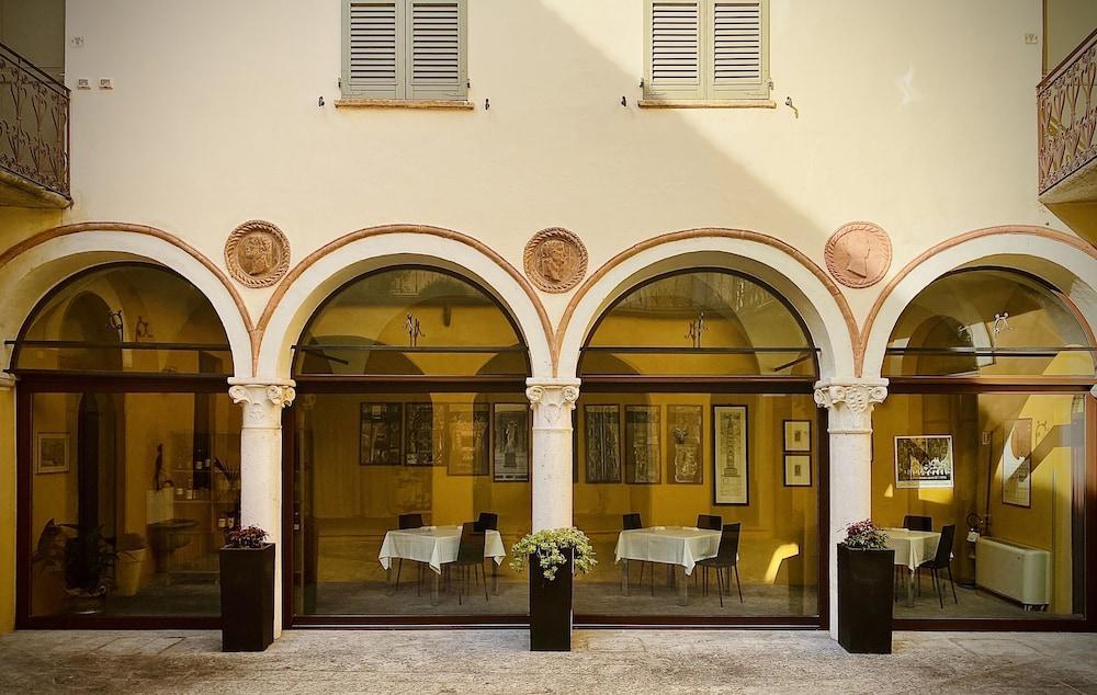 Locanda Torriani Aparthotel Cremona Exterior foto